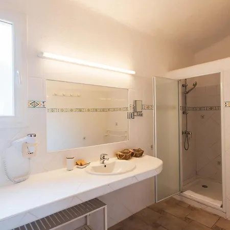 Palombaggia Szálloda 3*